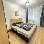 Fashion Apart & Private Parking